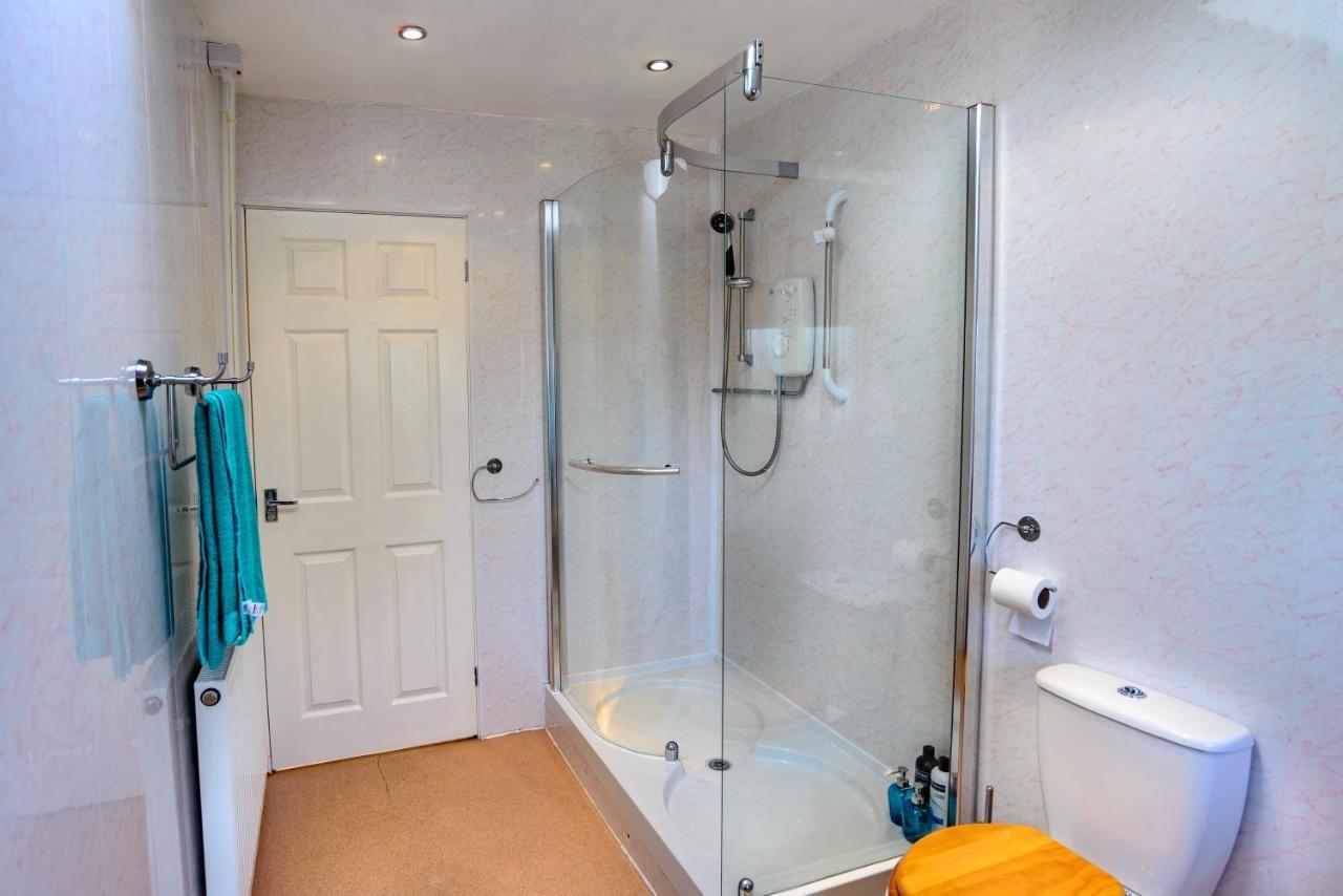 Carys Serviced Accommodation Swansea Pokoj fotografie